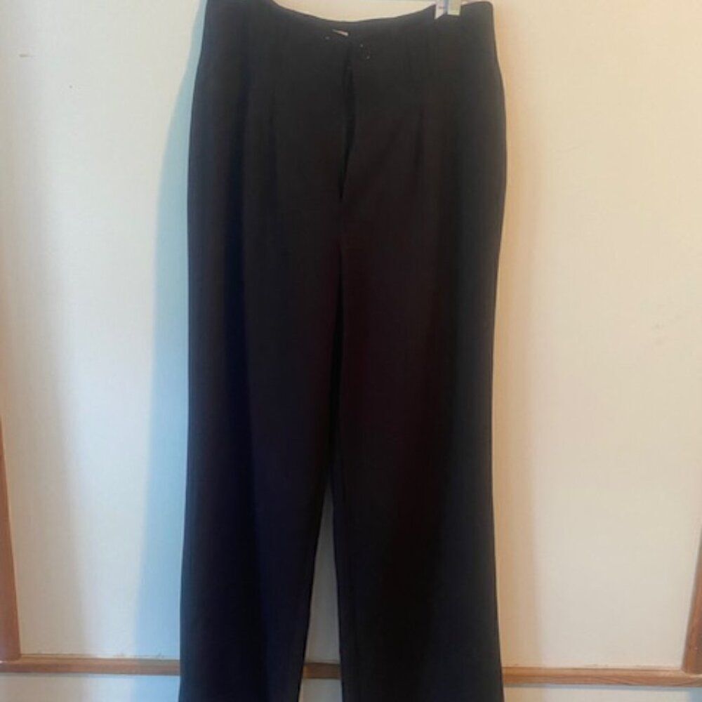 SO Black Pleated front High Rise1 wide leg pants, size 15